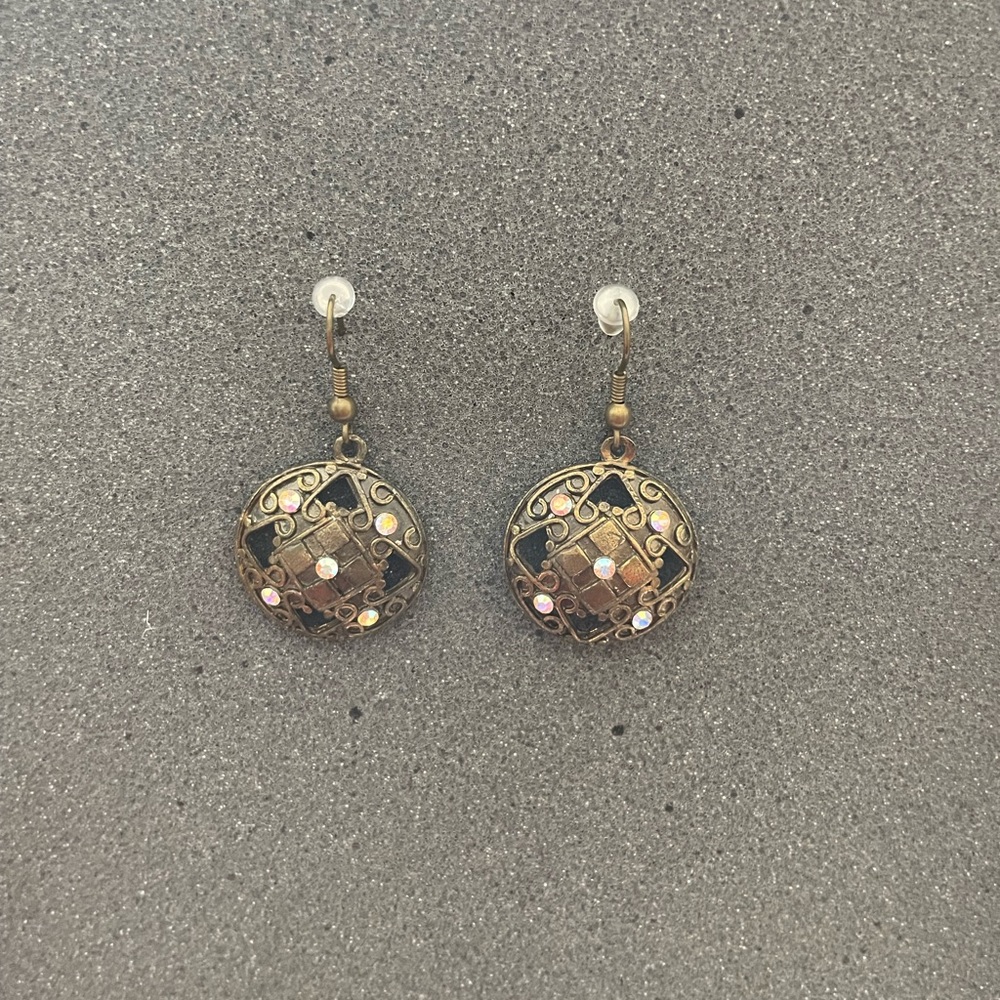 Bronze earrings. Used/ good conditions